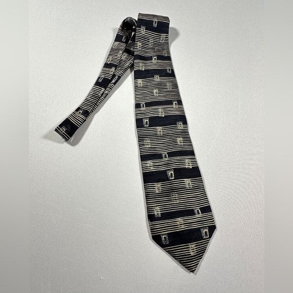 Geoffrey Beene Other - Men’s Geoffrey Beene Italian Silk Necktie​​​